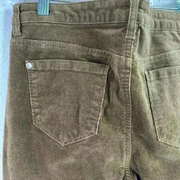 Well Worn Women’s Size 8/29 Brown 5-Pocket Super Fine Corduroy Pants - Picture 5 of 8